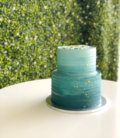Ombrè minimalist cake